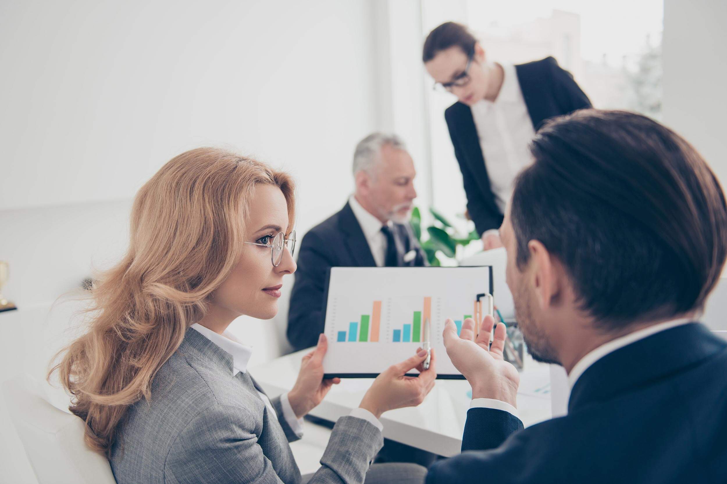 الفرق بين نقل المرضى الإسعافي وغير الإسعافي – وكيف تختار الخدمة المناسبة؟